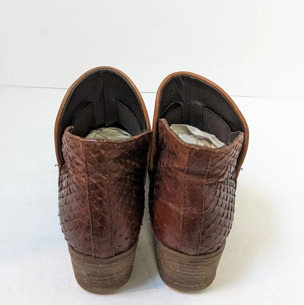Khrio leather ankle boots